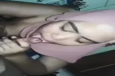 Bokep Jilbab Pink Kulum Kontol Gede Rakus Viral