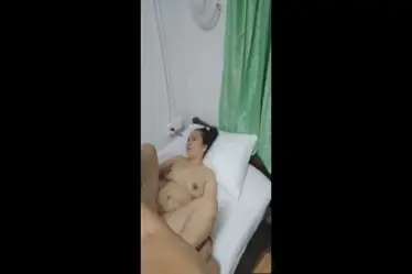 Tante Ngentot Dengan Om di Kontrakan Kumuh Lumer